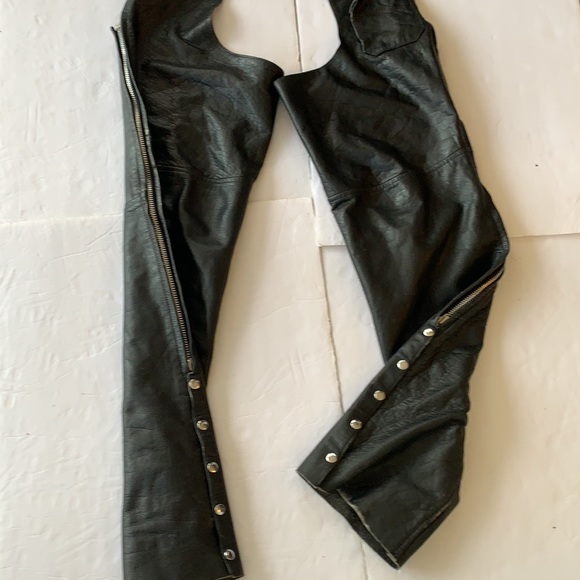 Motorcycle Rider Leather Chaps (Optional Unisex Wear) All Closures Intacted - Picture 6 of 6